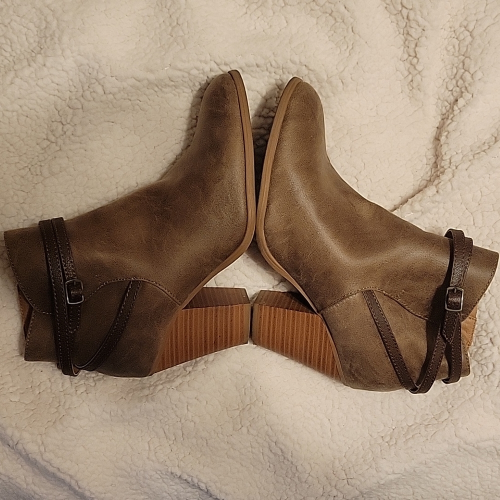 Just Fab Booties (Size 10)
